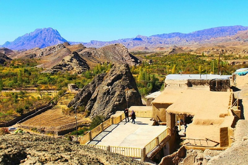 اجاره خانه سنتی در روستای طرق کاشمر-6 متری