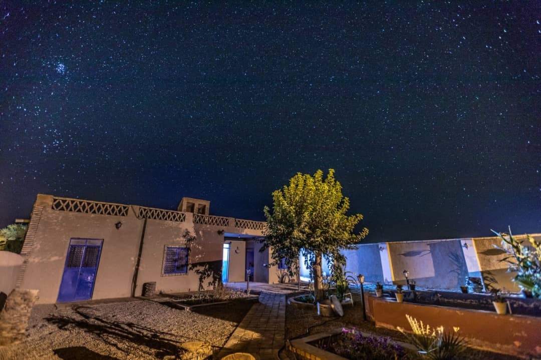 اجاره اقامتگاه بومگردی سنتی در حسن آباد طبس 