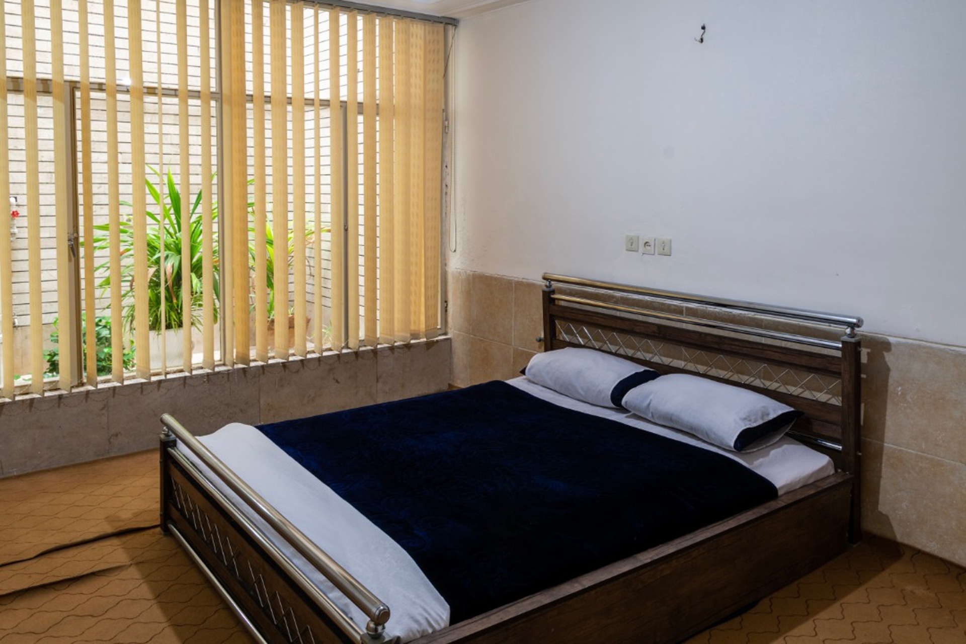 اجاره سوئیت آپارتمان تک خوابه در بزرگمهر اصفهان-110 متری