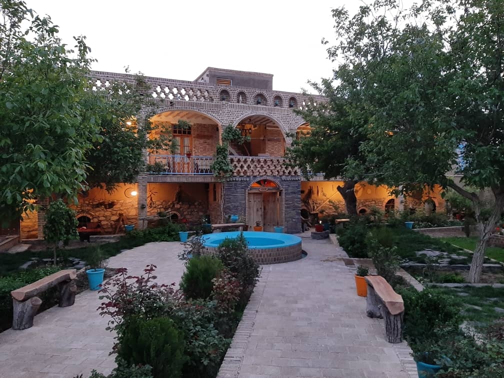 اجاره اقامتگاه بومگردی سنتی در فسیجان همدان - اتاق 3