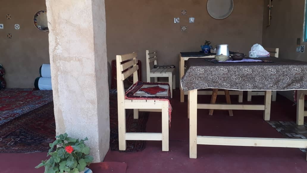 اجاره اتاق سنتی در مادر سلیمان پاسارگاد - سده