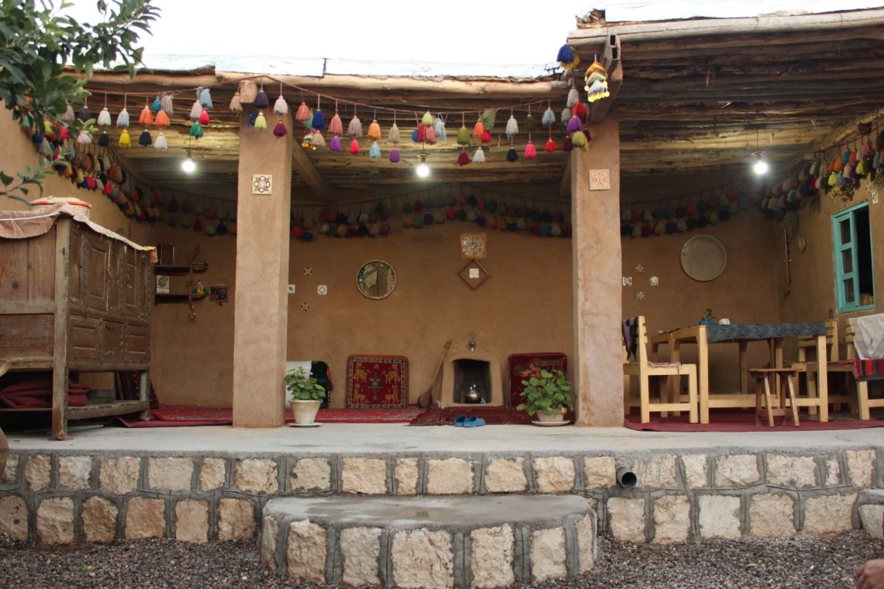 اجاره خانه سنتی در مادر سلیمان پاسارگاد - مهرگان