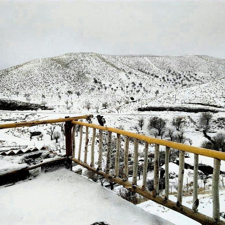 اجاره اتاق سنتی در ایور کاشمر - ریوش