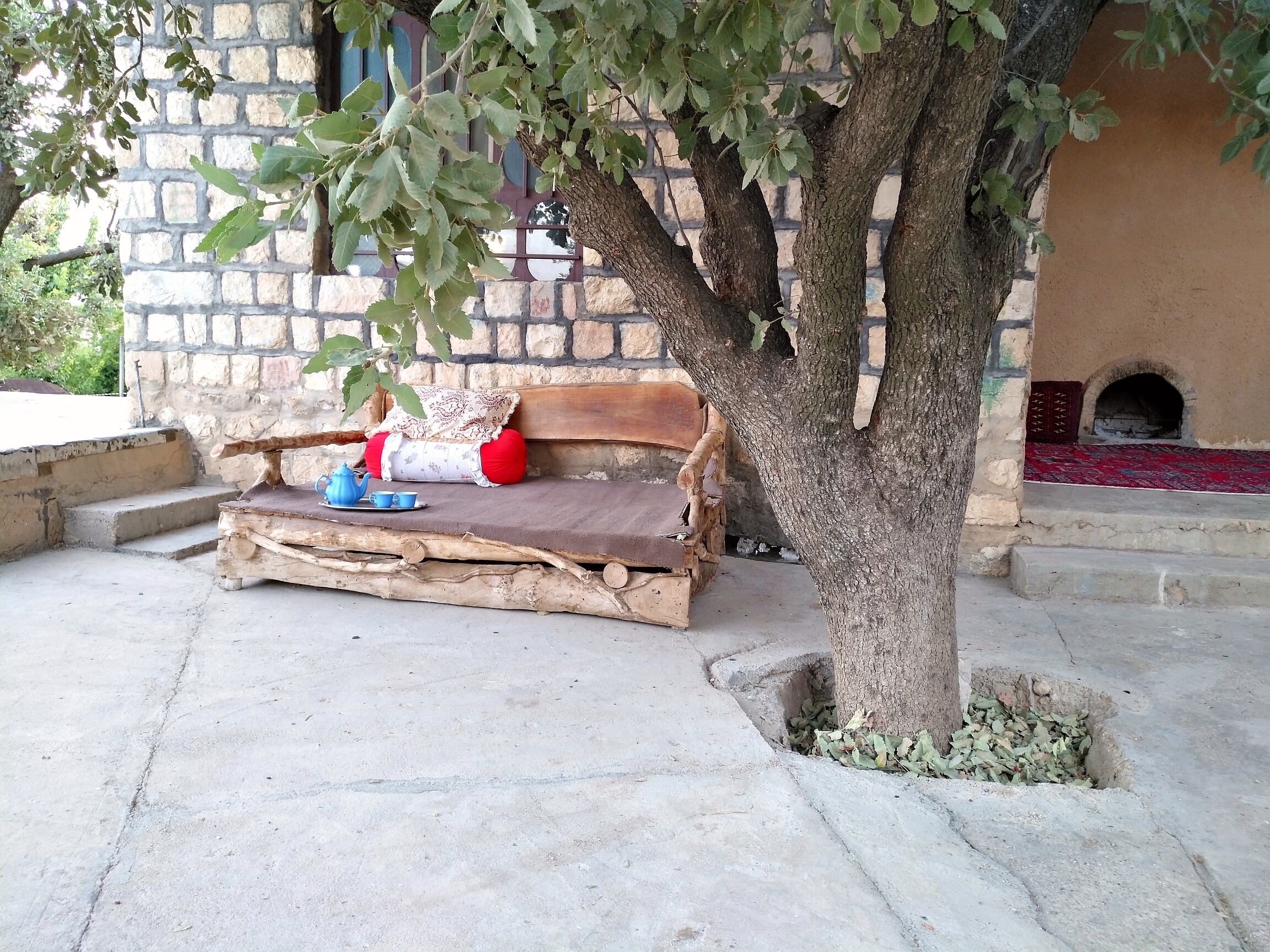 اجاره خانه سنتی درقلعه سرد دهدز - 18 متری