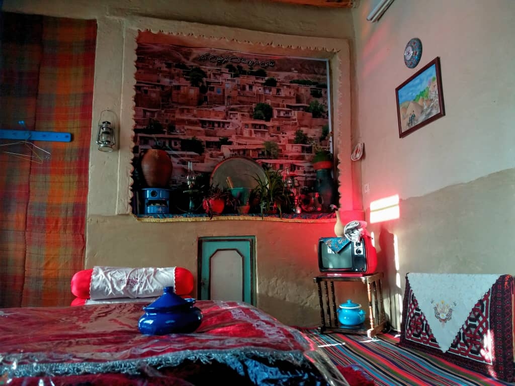 اجاره خانه سنتی در روستای ترخین آباد همدان-14 متری