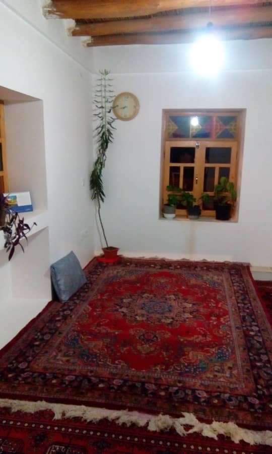 اجاره اقامتگاه بومگردی خانه ی سنتی مناسب و ارزان در مهرتوران سمنان-اتاق دوم