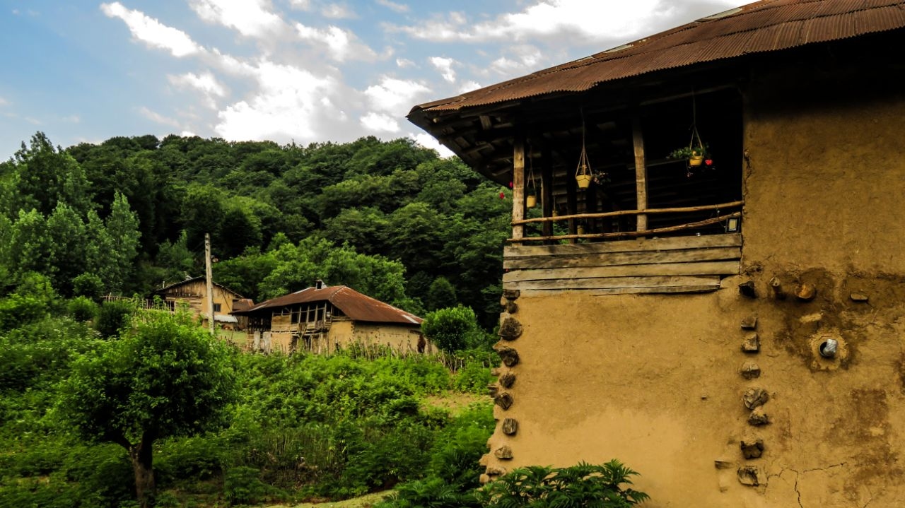 اجاره اقامتگاه بومگردی در کچا رشت