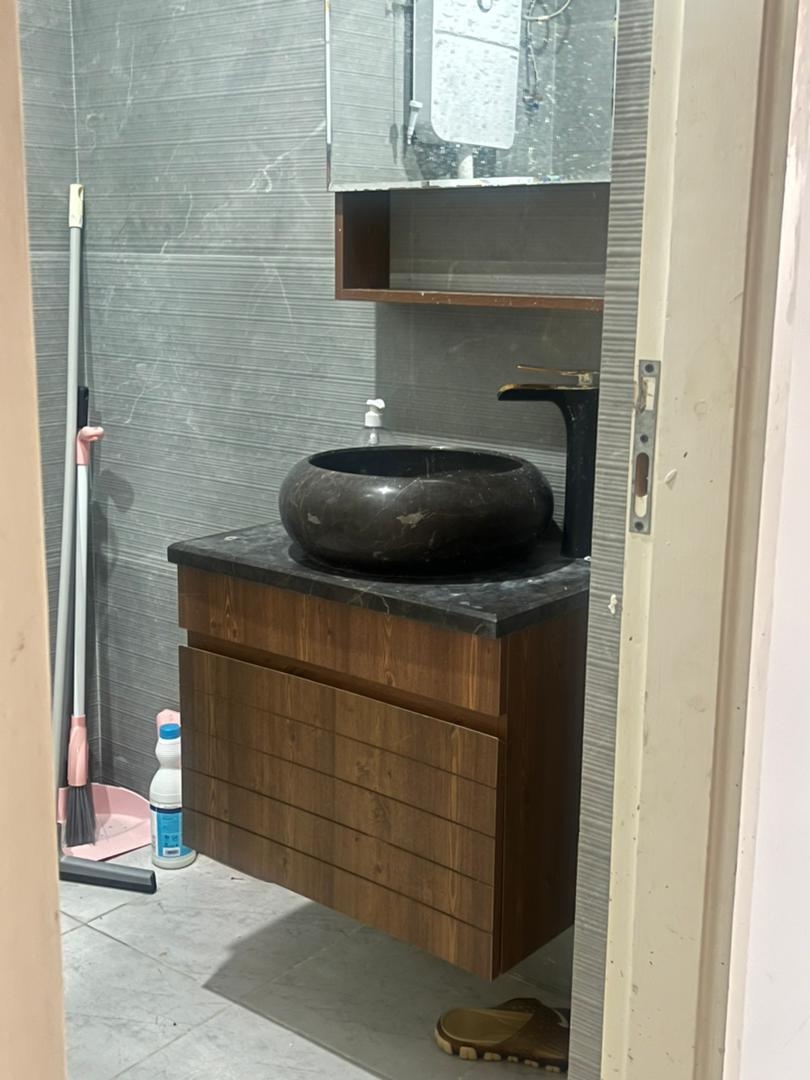 اجاره آپارتمان مبله در دهکده ساحلی کیش-دوخوابه طبقه پنجم