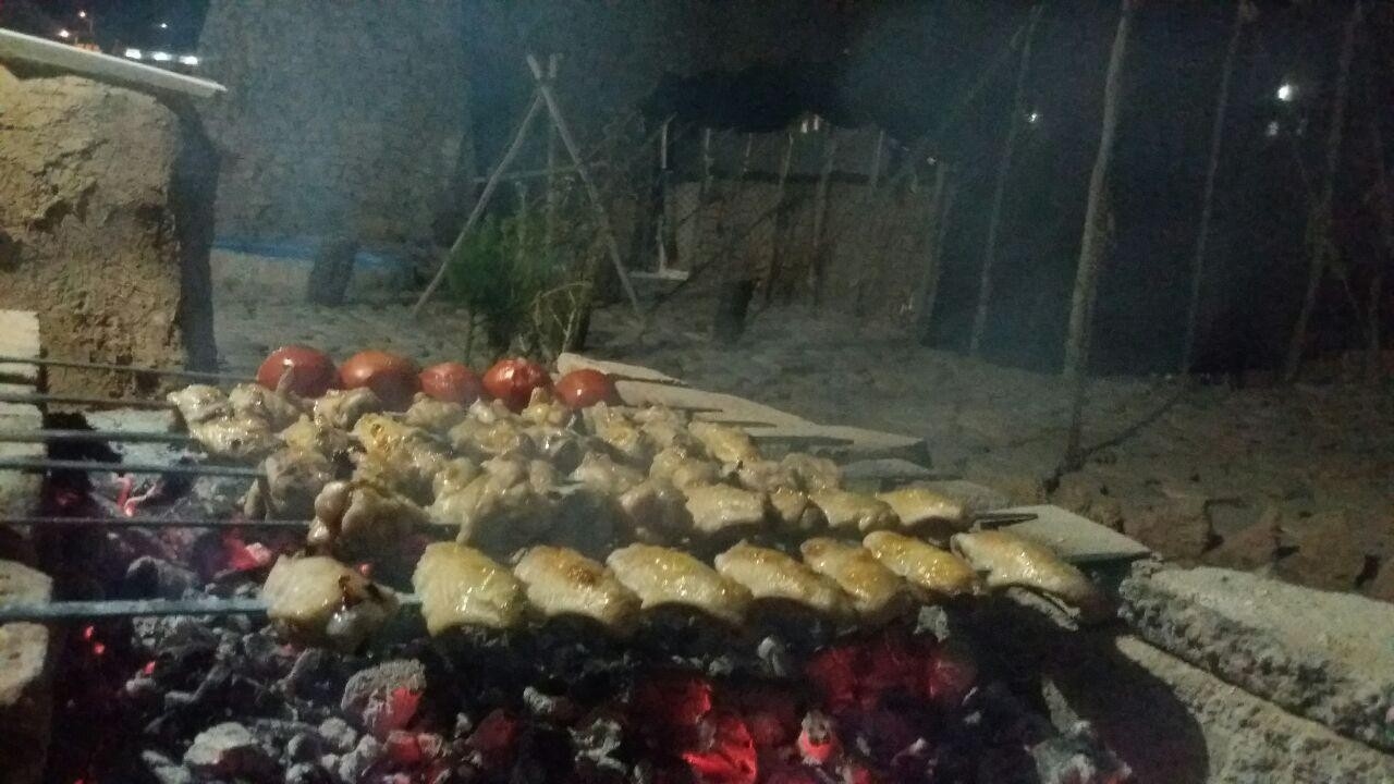 اجاره اتاق سنتی در قصر یعقوب خرم بید - اتاق 1 