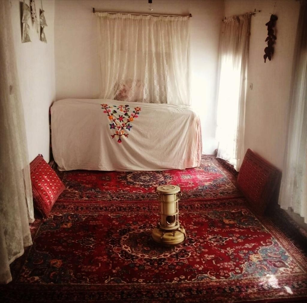 اجاره استراحتگاه بومگردی سنتی در سمنان -اتاق ننه فاطمه2