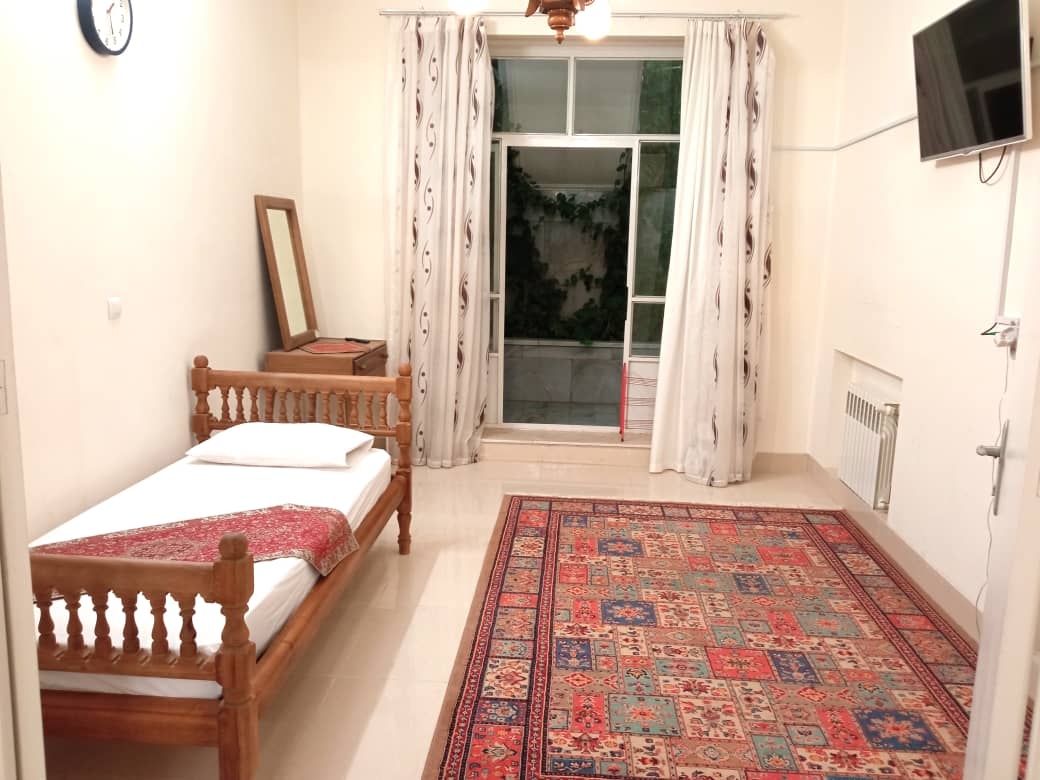 اجاره اتاق 3تخته سنتی در بعثت یزد - مهستان