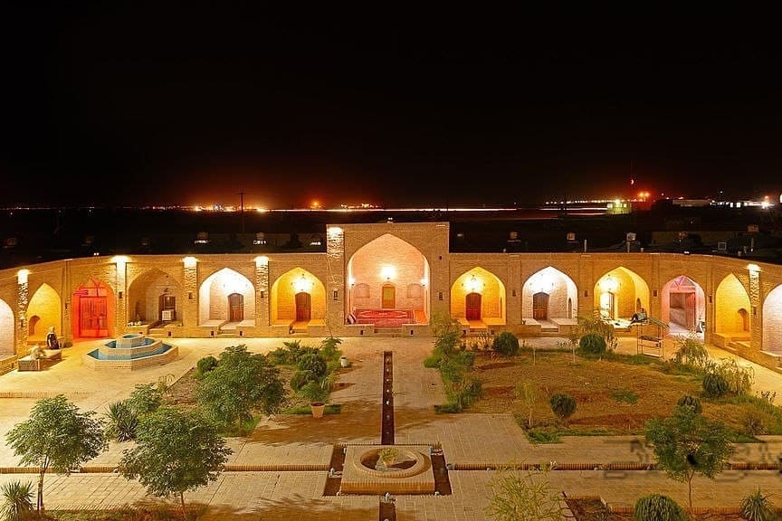 اجاره اقامتگاه بومگردی و کاروانسرا کویری در ده نمک گرمسار - اتاق6