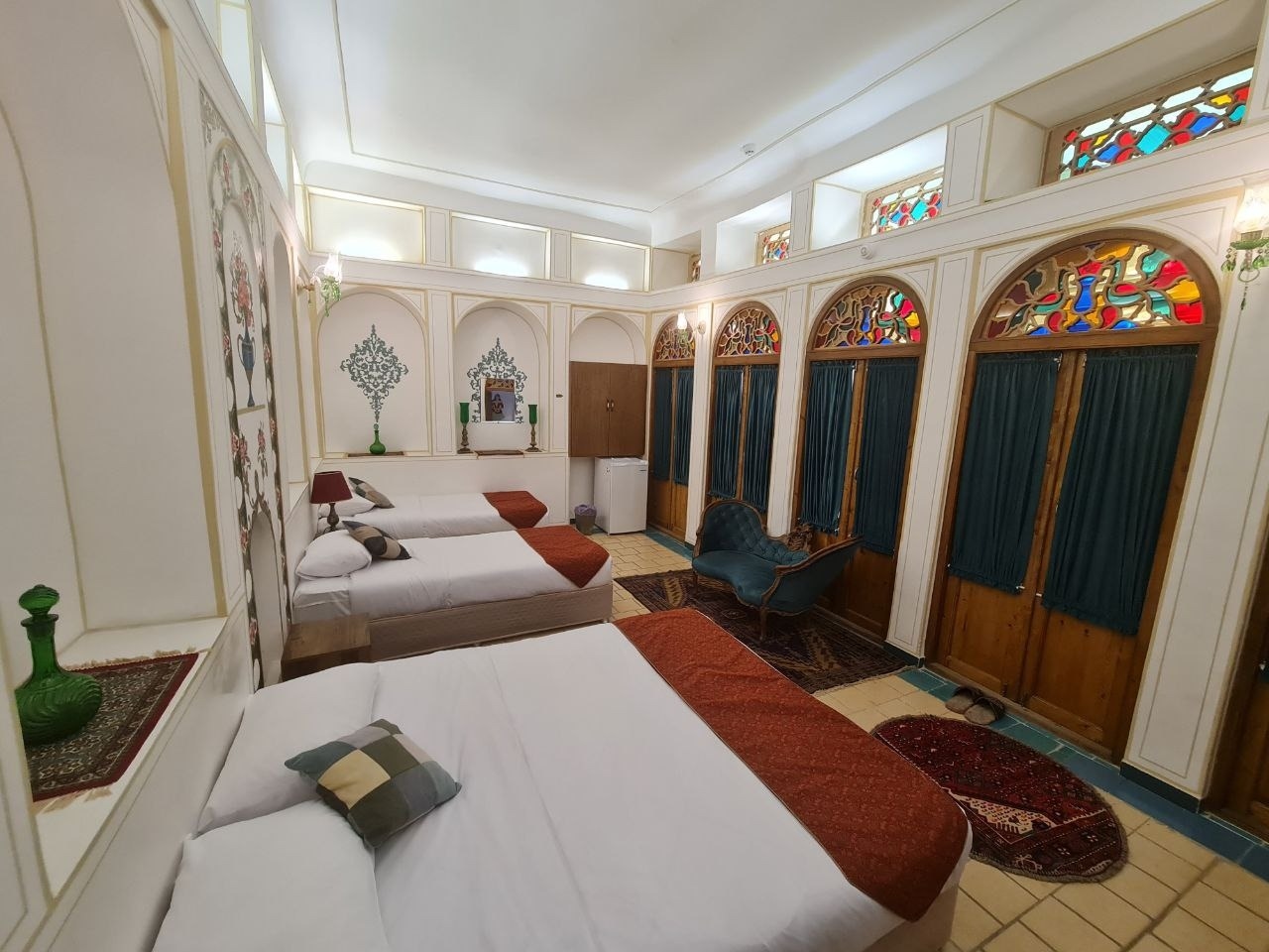 اجاره اتاق سنتی در نقش جهان اصفهان - بی بی مریم