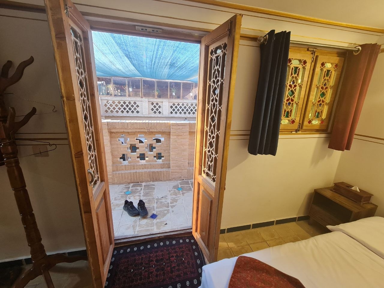 اجاره اتاق سنتی در نقش جهان اصفهان - استاد تاج