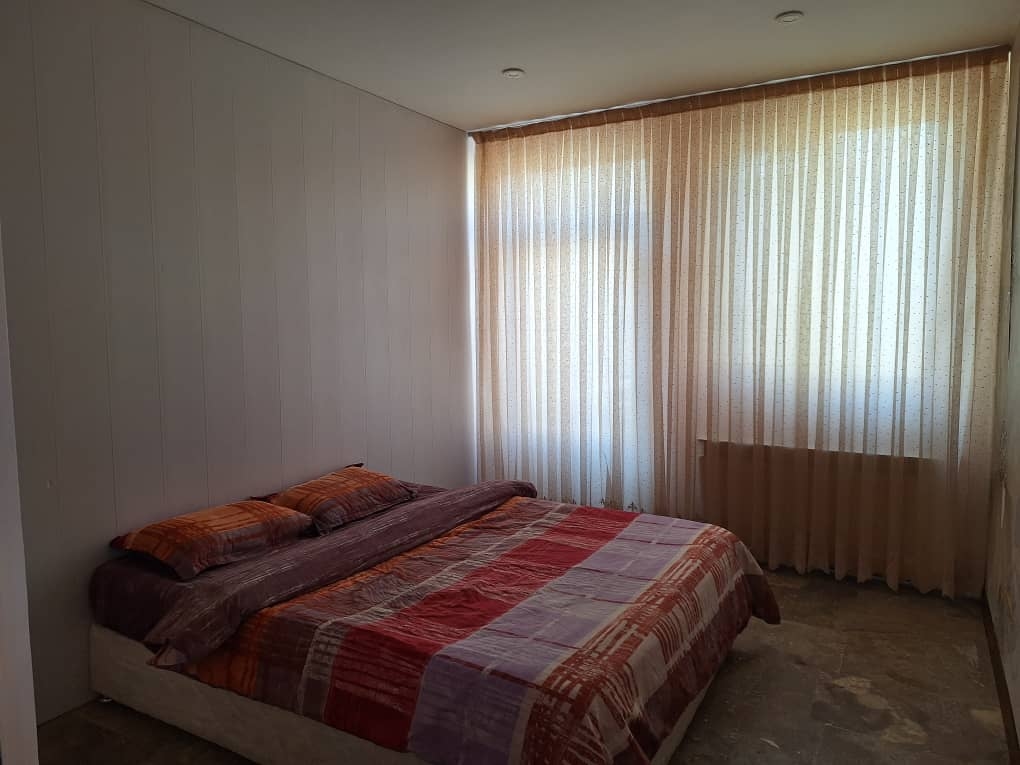 اجاره ویلا استخر رو باز در چهارباغ کرج