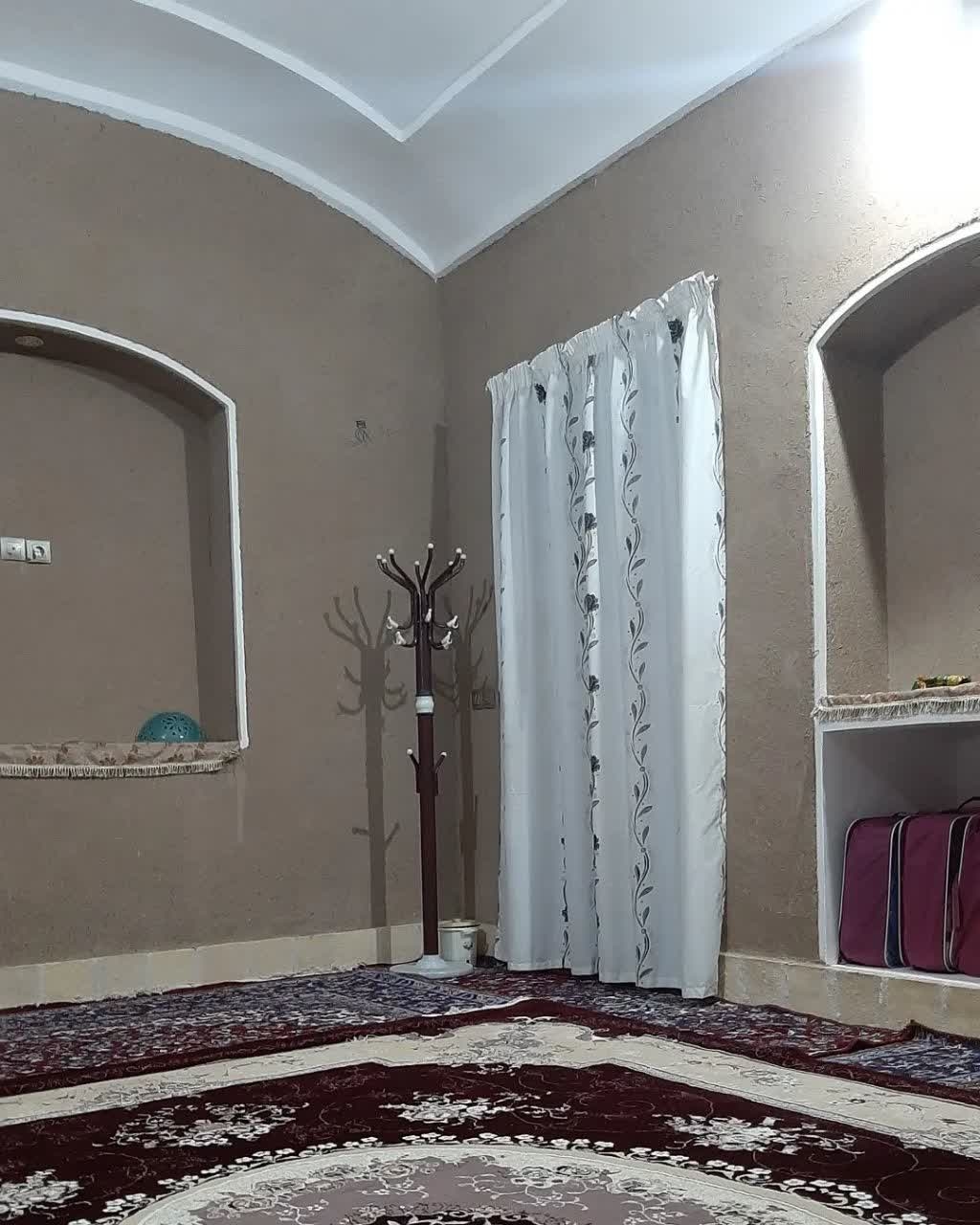 اجاره بومگردی سنتی تمیز در کاشان - 1