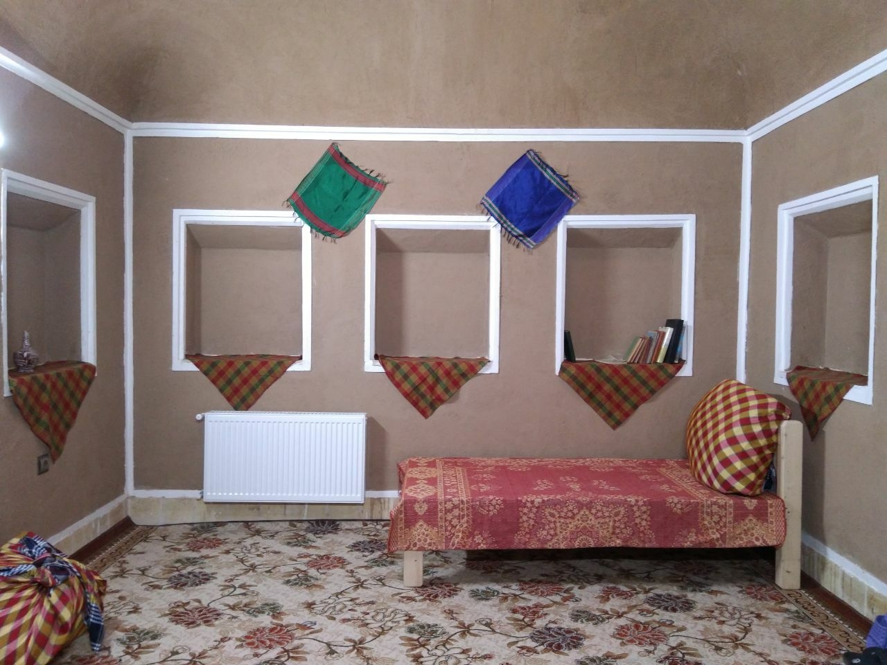 اجاره اتاق سنتی وهمن در شاهدیه یزد