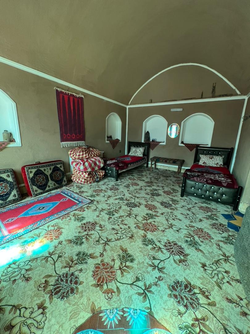 اجاره اتاق سنتی وهمن در شاهدیه یزد