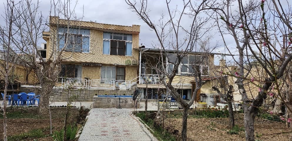 اجاره منزل مبله ویلایی خارج از دهکده چادگان - طبقه 1