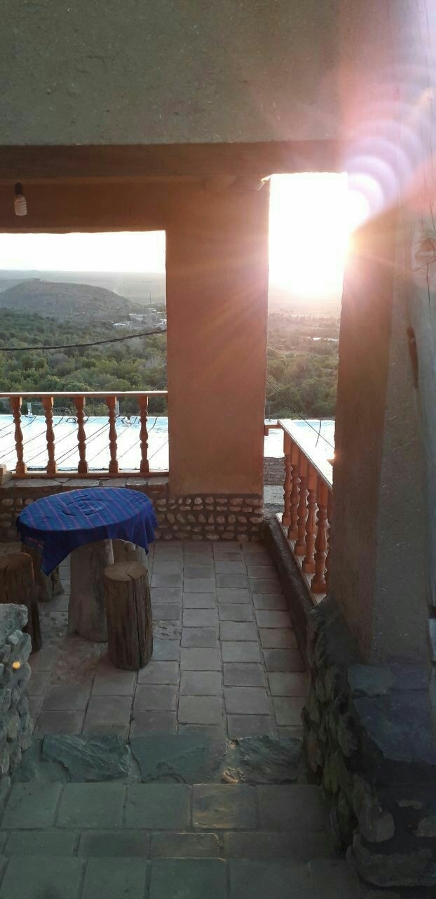 اجاره اتاق سنتی در روستای گردشگری قلعه بالا بیارجمند - مادر