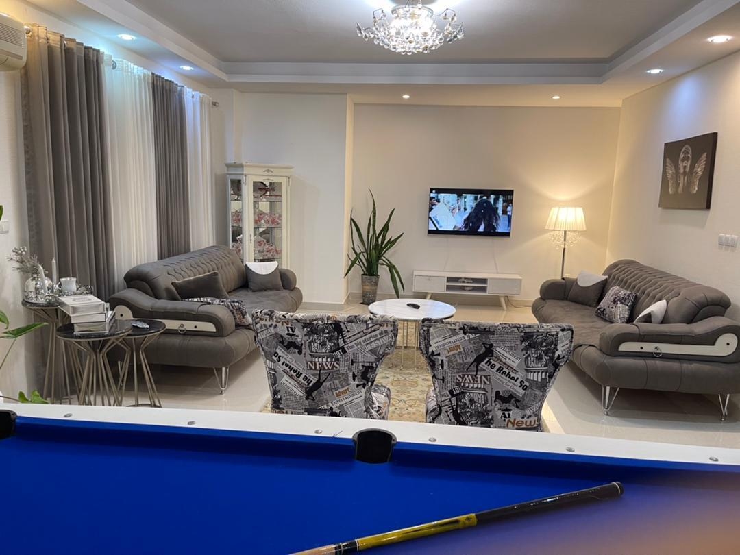 اجاره آپارتمان در دهکده ساحلی کیش - سه خوابه طبقه هفتم-نزدیک ساحل