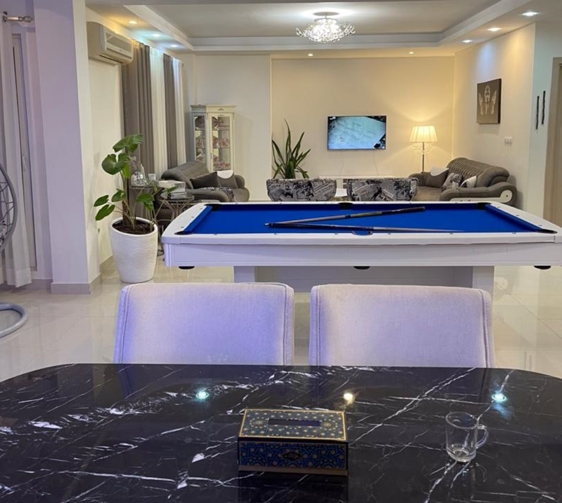 اجاره آپارتمان در دهکده ساحلی کیش - سه خوابه طبقه هفتم-نزدیک ساحل