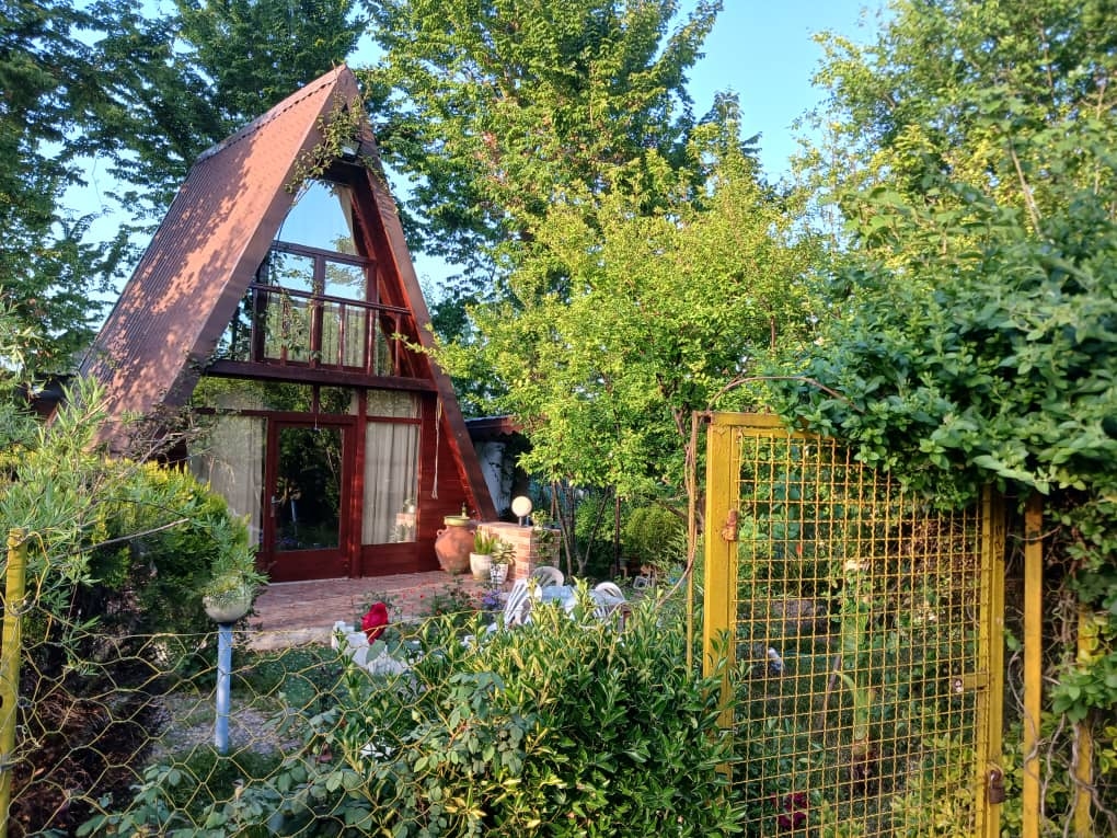 اجاره کلبه سوئیسی در طراز کوه گیلان