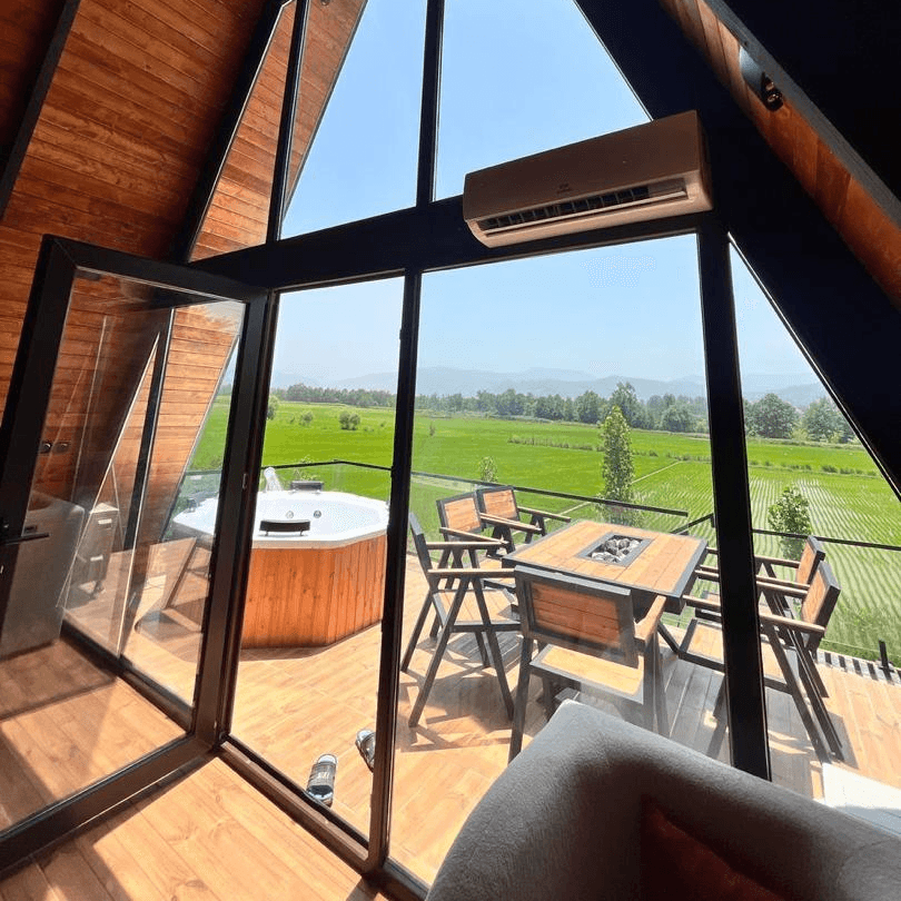 کلبه سوئیسی جکوزی دار در روستای بالف کلای شرقی سوادکوه - دوخواب  سالن