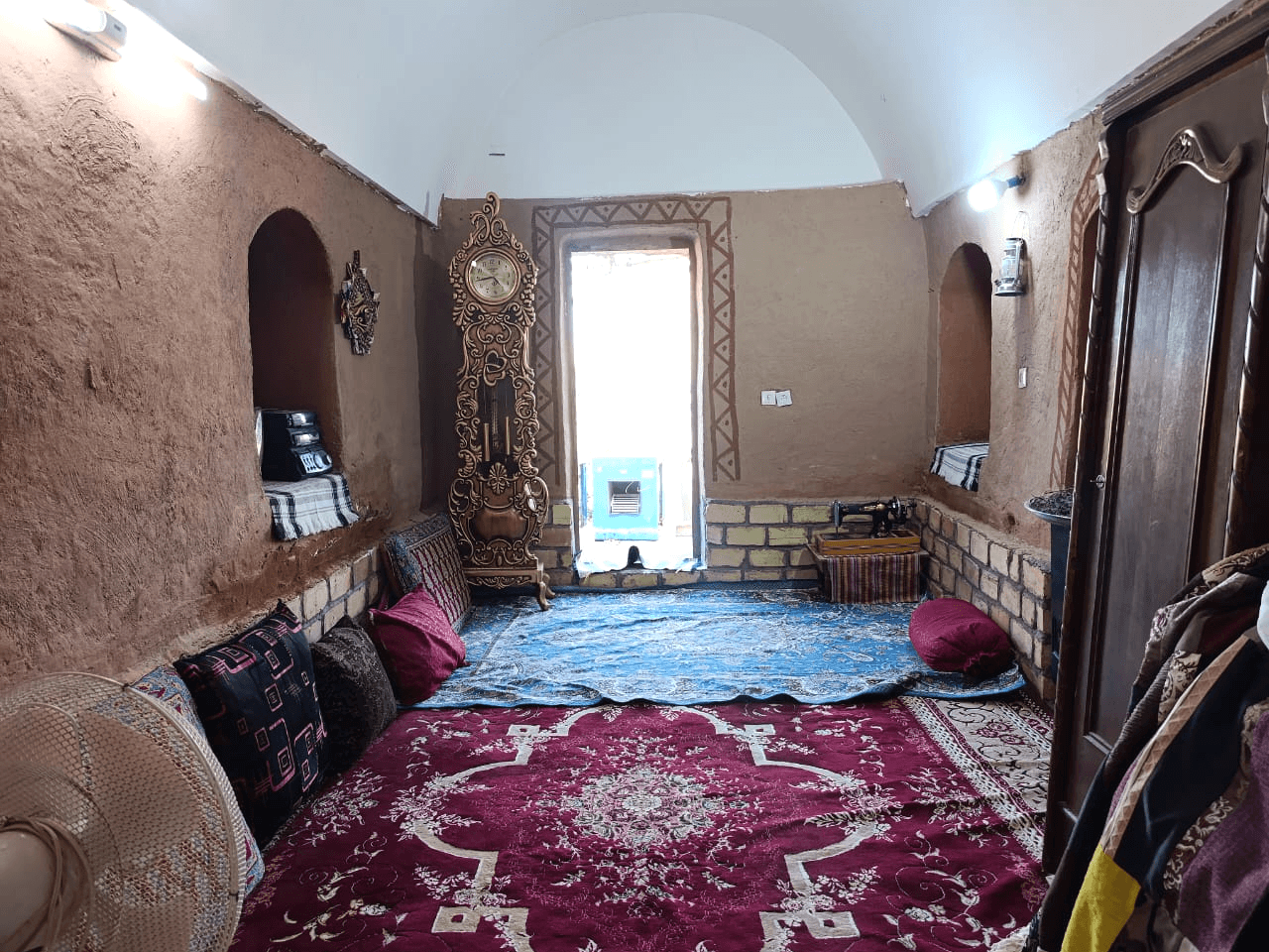 بومگردی سنتی در روستا فروان آرادان - پروانه 