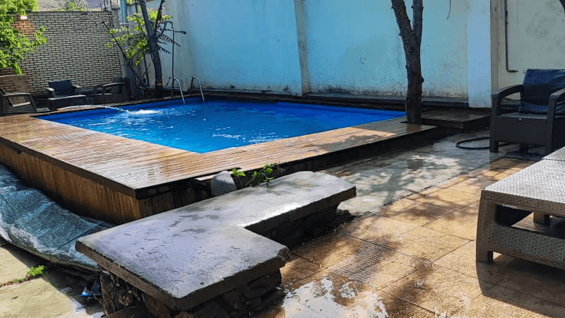 ویلا یکخوابه با استخر روباز آبگرم در لواسان استخر روباز آب گرم