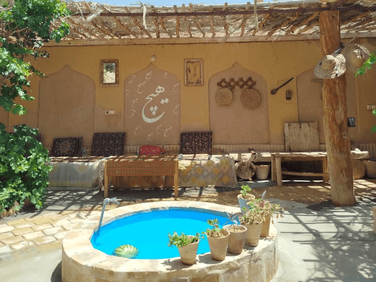 اجاره اقامتگاه سنتی در ابرکوه یزد - اتاق 4 حیاط