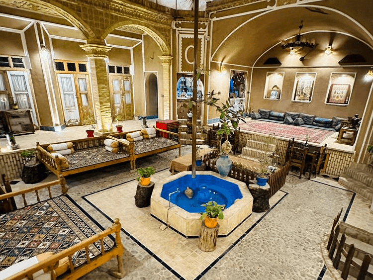  اجاره اقامتگاه سنتی در یزد - ارده 103 محوطه