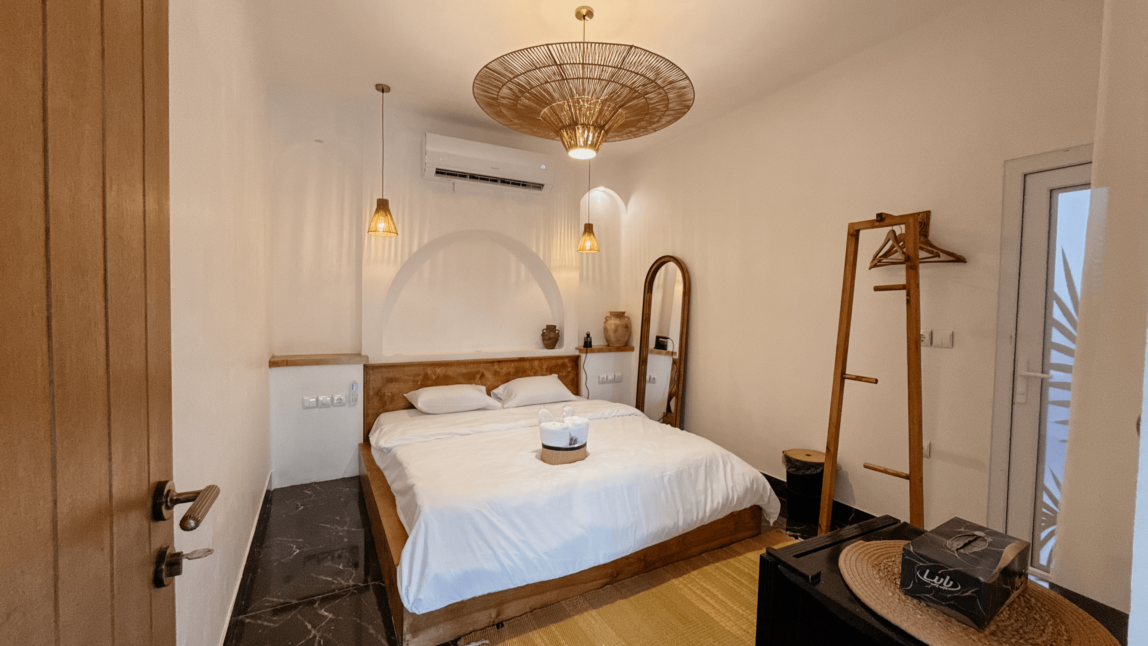 اقامتگاه بوگردی در سهیلی قشم - دو تخته 106 محوطه