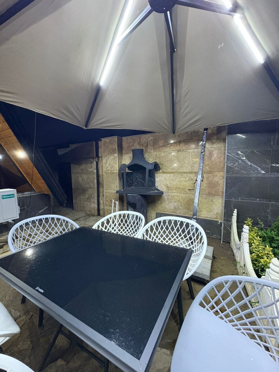 اجاره کلبه سوئیسی جکوزی دار در لاکان رشت - دوخواب نما کلبه 