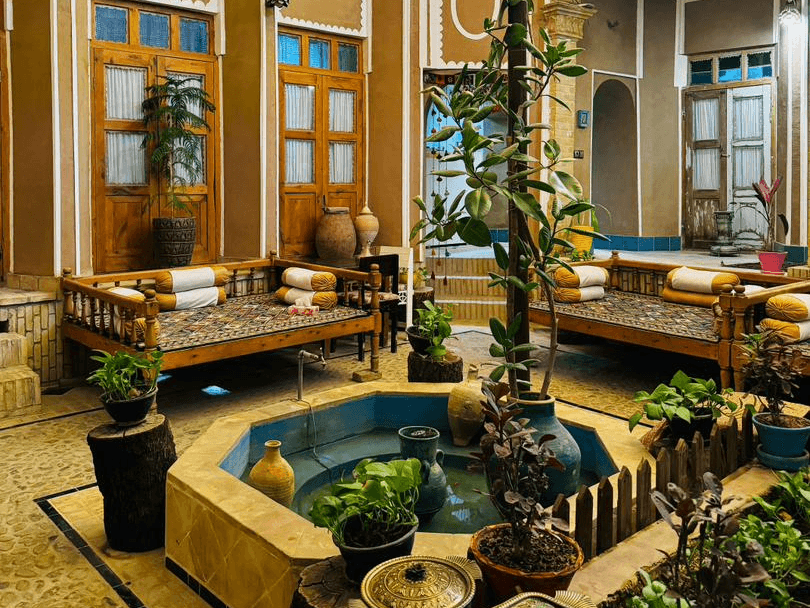  اجاره اقامتگاه سنتی در یزد - زعفران 102 محوطه