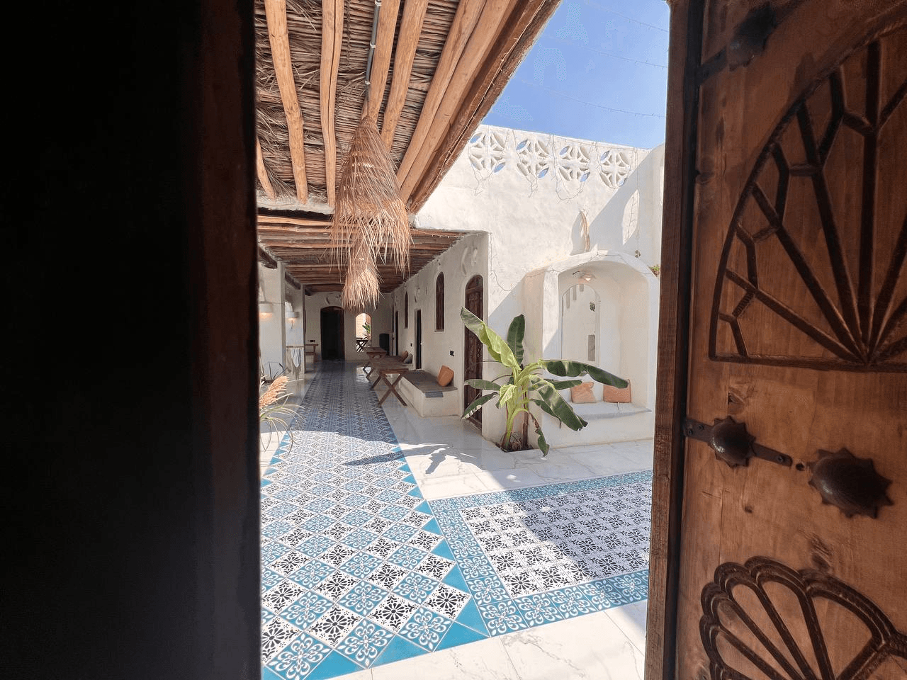 اجاره اقامتگاه بومگردی استخردار در طبل قشم - دوتخته حیاط