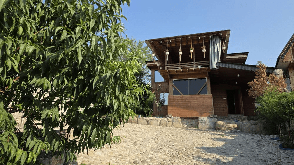 کلبه چوبی دوبلکس دو خوابه جکوزی دار الماس شمال