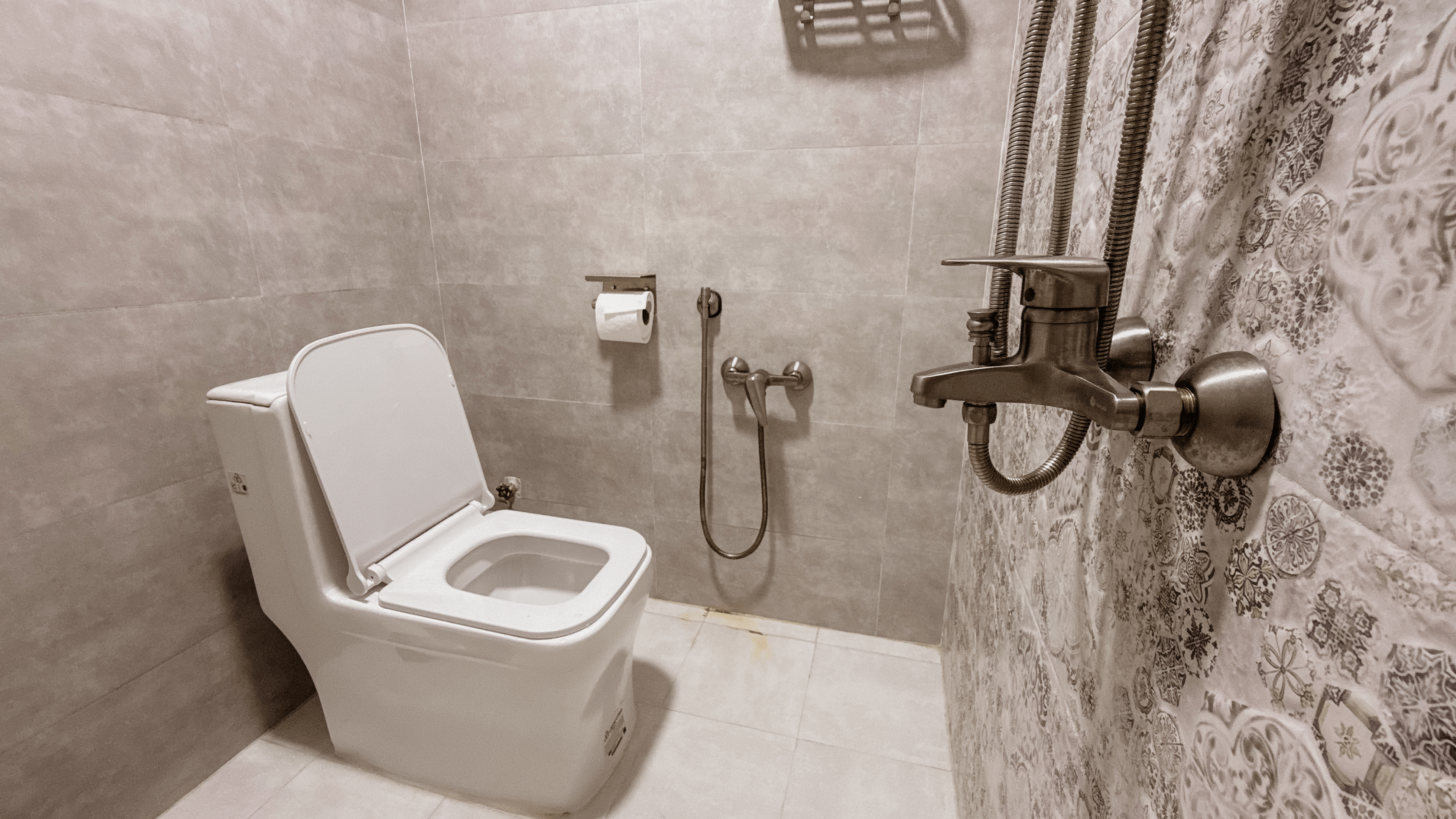 اقامتگاه بوگردی در سهیلی قشم - دو تخته 106 محوطه