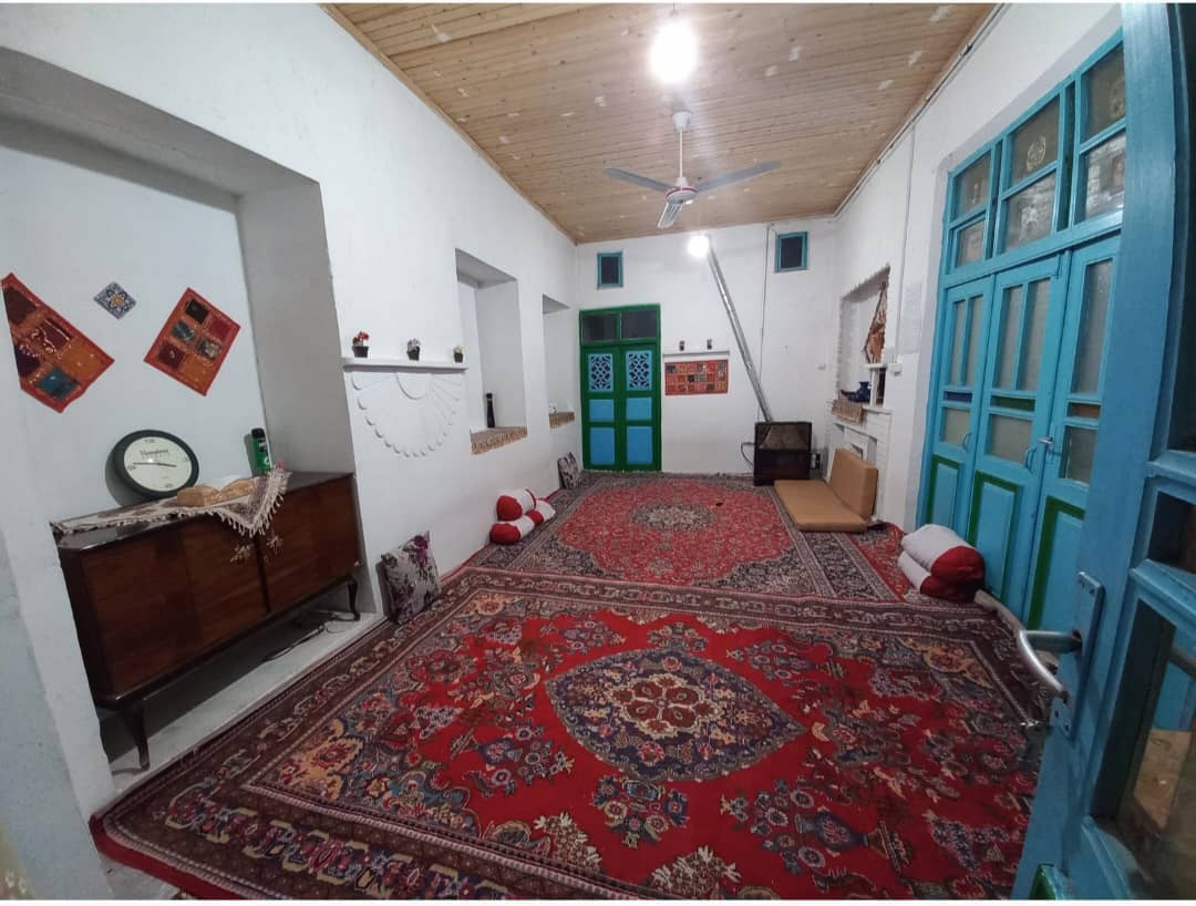 اجاره سوئیت سنتی در حسن حافظ گلپایگان - اتاق 1 خان نشین