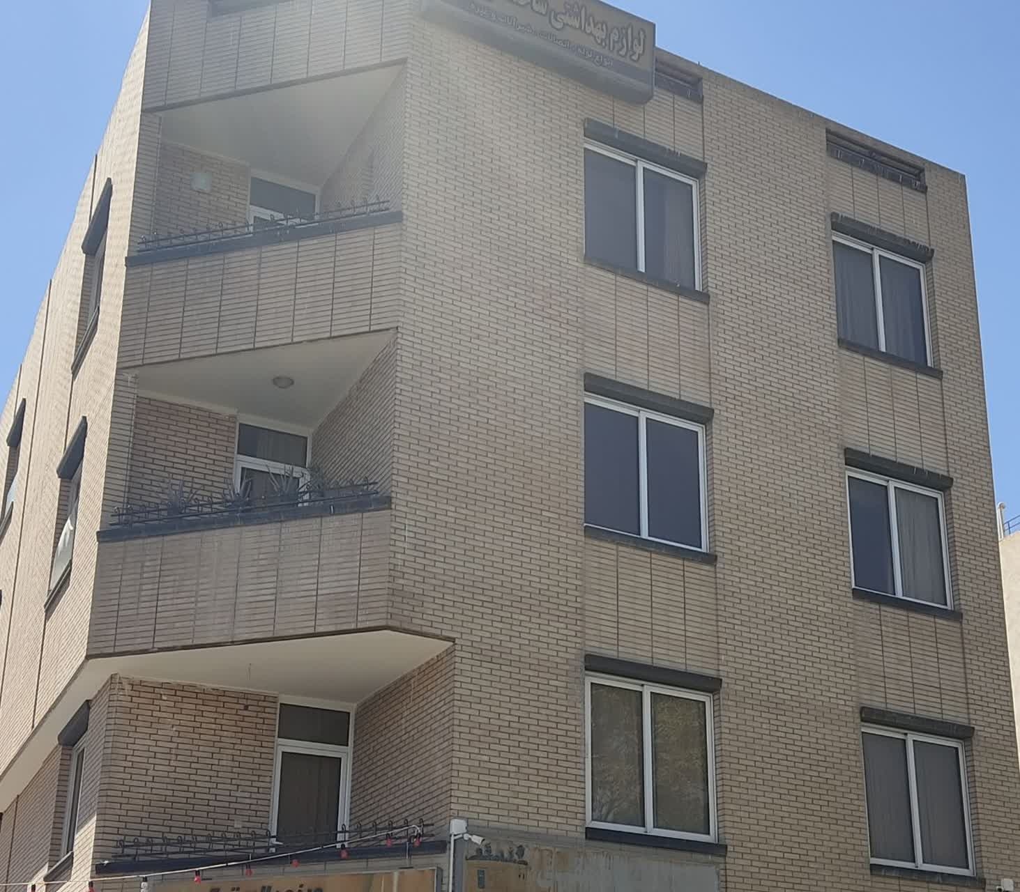 اجاره آپارتمان سه خوابه در مدرس اصفهان