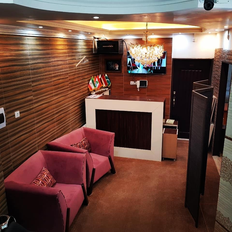 اجاره سوئیت تکخواب در راه آهن قم-پنج تخته