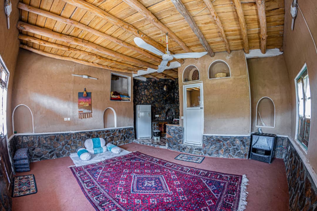 اجاره اتاق سنتی در بَرزُک کاشان - آفتابگردون