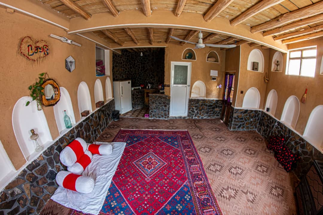 اجاره اتاق بومگردی در بَرزُک کاشان - گل یاس