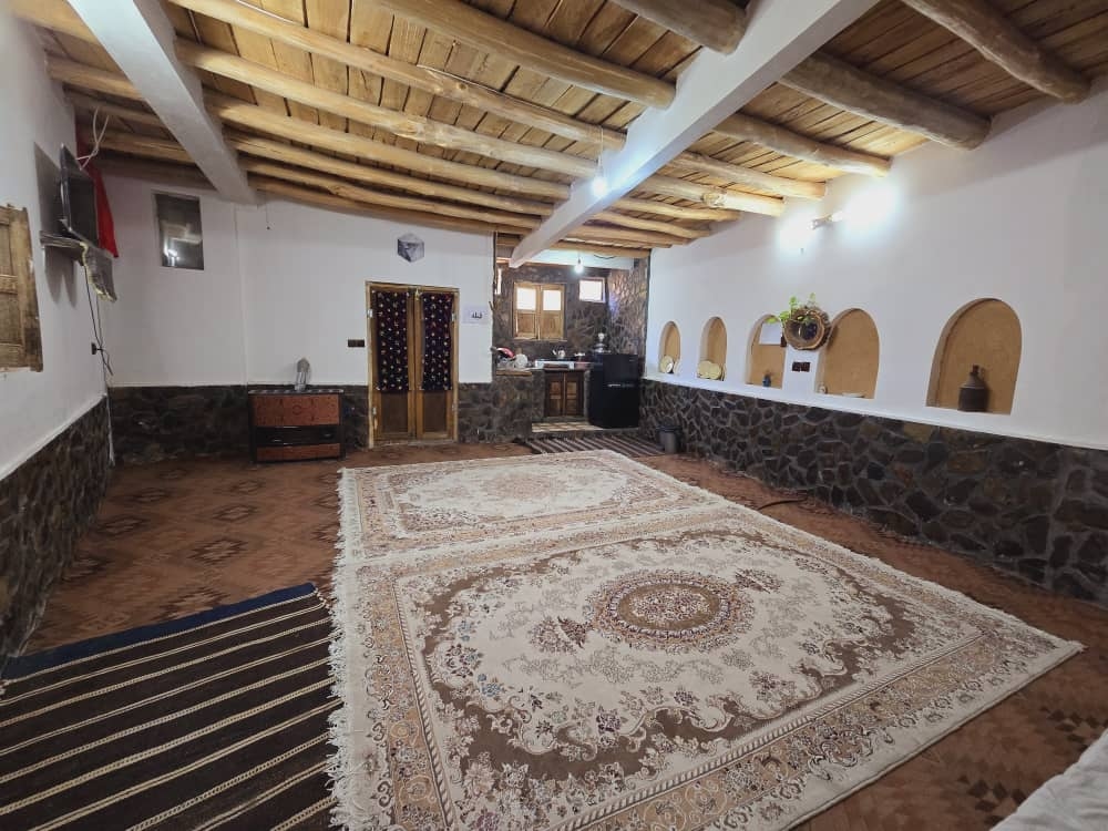 اجاره خانه روستایی در بَرزُک کاشان - بهار نارنج 