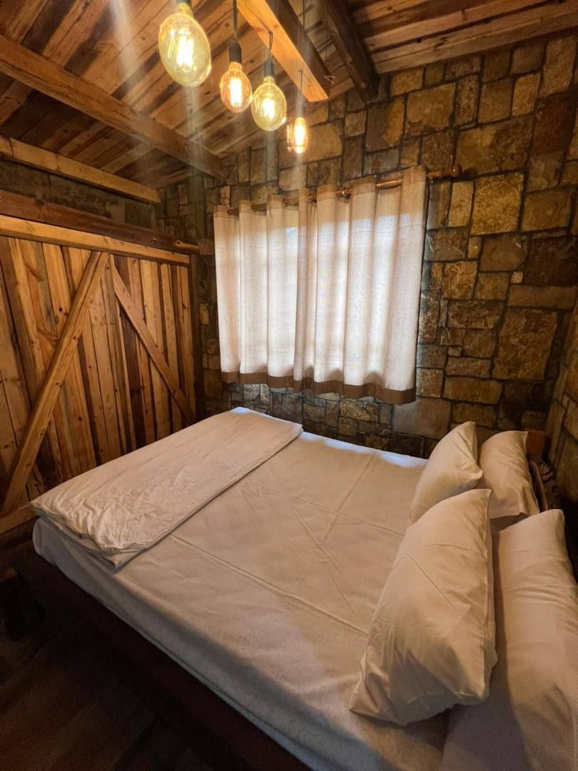 اجاره کلبه چوبی کوهستانی در گنج نامه همدان - کد 2