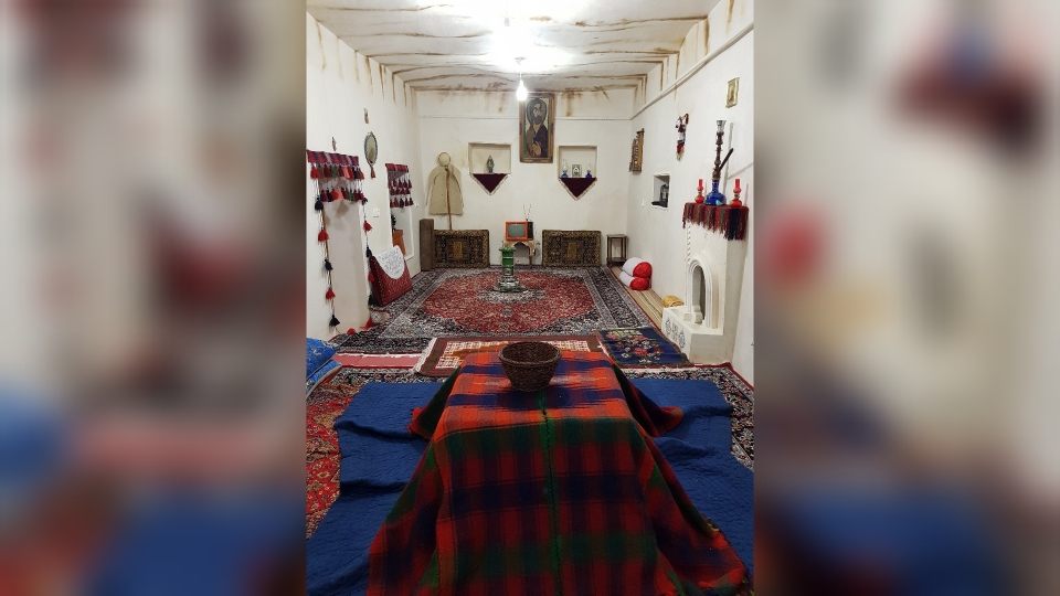 اجاره اقامتگاه بومگردی و اتاق سنتی در کندوله کرمانشاه