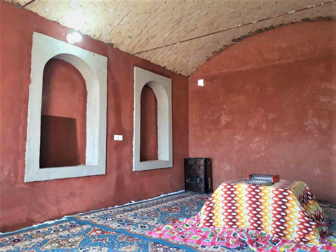 اجاره اقامتگاه کویری در مرنجاب آران و بیدگل-15 متری