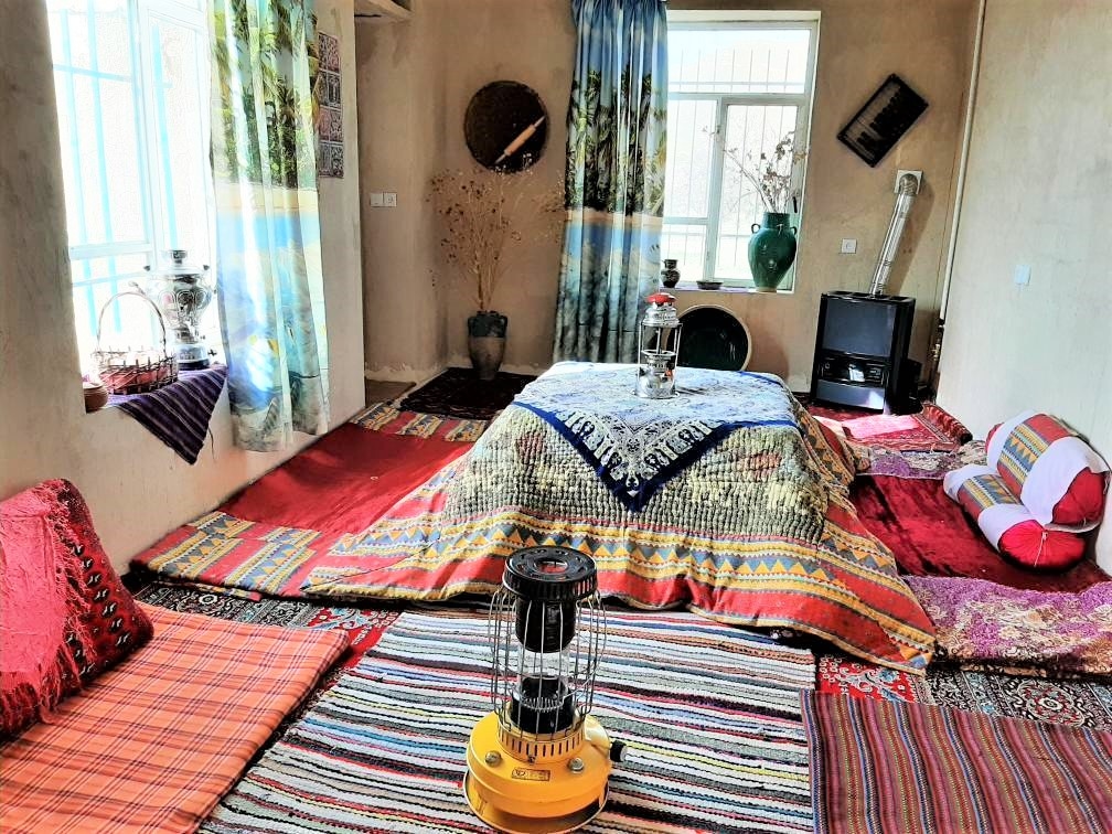 اجاره اقامتگاه بومگردی در درمن جاورسیان