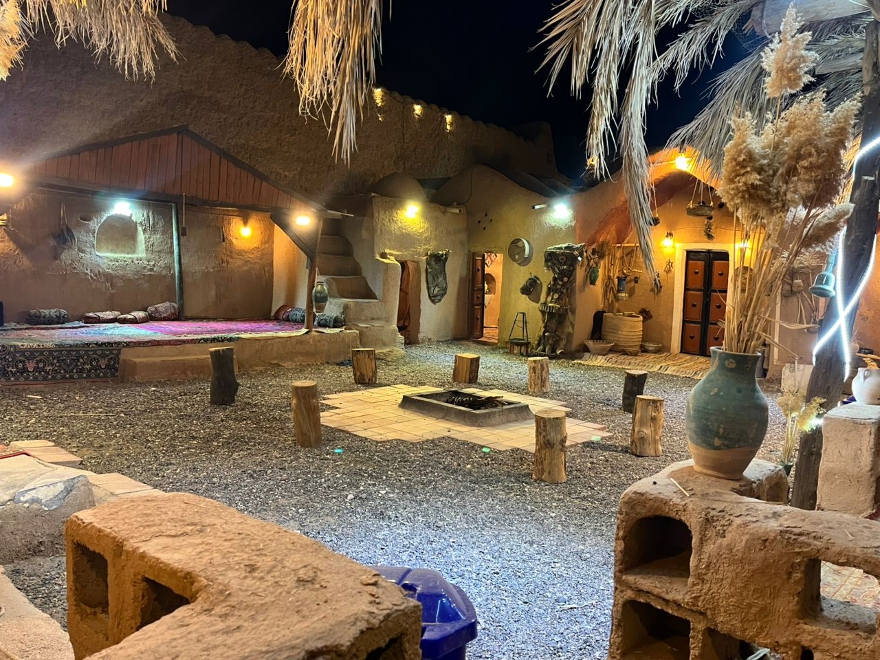 اجاره اتاق سنتی در انارک اصفهان-15 متری