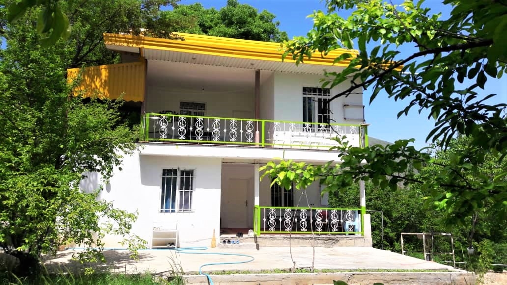 اجاره ویلا باغ در ورودی کلیبر - همکف